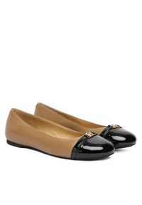 MICHAEL Michael Kors Baleriny Mandy Flat 40F5MAFP1A Beżowy. Kolor: beżowy. Materiał: skóra #4