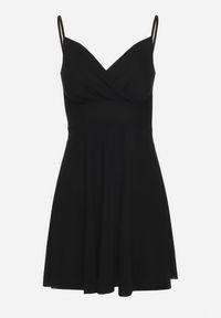 Born2be - Czarna Rozkloszowana Sukienka z Kopertowym Dekoltem na Cienkich Ramiączkach Uferia. Okazja: na co dzień. Typ kołnierza: dekolt kopertowy. Kolor: czarny. Długość rękawa: na ramiączkach. Sezon: lato. Typ sukienki: kopertowe. Styl: elegancki, casual #5