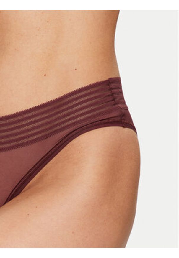 Triumph Komplet fig Tempting Sheer 10218591 Brązowy. Kolor: brązowy. Materiał: syntetyk