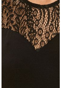 Vero Moda - Bluzka. Kolor: czarny. Materiał: tkanina, koronka #5