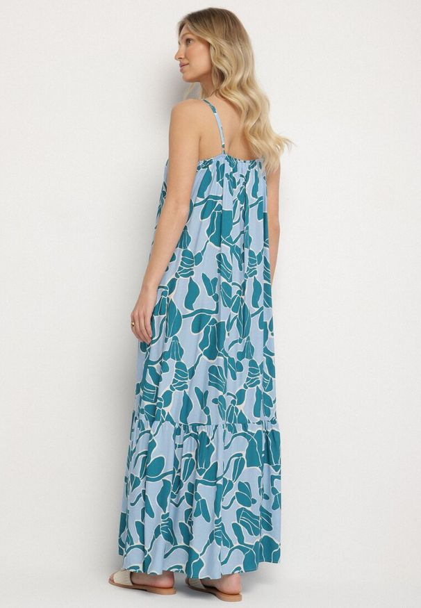 Born2be - Niebieska Rozkloszowana Sukienka na Ramiączkach z Wiskozowej Tkaniny w Kwiaty Sepelvia. Okazja: na co dzień. Typ kołnierza: dekolt w kształcie V. Kolor: niebieski. Materiał: tkanina, wiskoza. Długość rękawa: na ramiączkach. Wzór: kwiaty. Sezon: lato. Styl: casual, elegancki