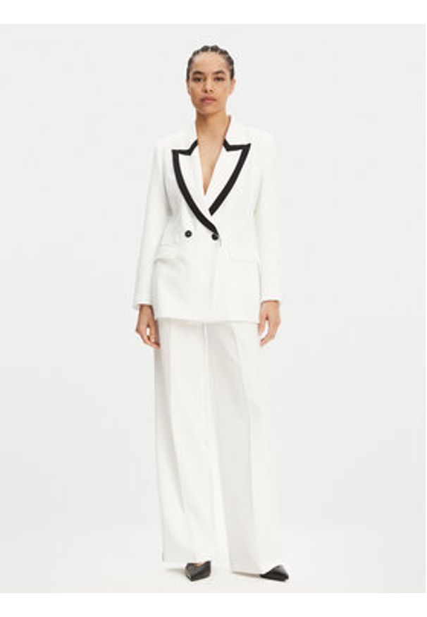 Maryley Spodnie materiałowe 25EB566/43BN Biały Regular Fit. Kolor: biały. Materiał: syntetyk