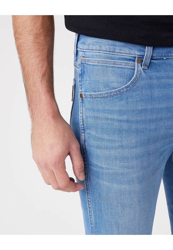 Wrangler - WRANGLER LARSTON MĘSKIE SPODNIE JEANSOWE HEAT RAGE W18SC788W 112127449