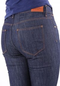 Wrangler - WRANGLER SLIM DAMSKIE SPODNIE JEANSOWE JEANSY RETRO DRY W28LCY041. Styl: retro