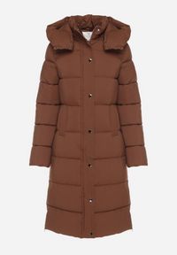 Born2be - Brązowa Pikowana Kurtka z Odpinanym Kapturem Ozdobiona Suwakami Zairens. Okazja: na co dzień, na spacer. Kolor: brązowy. Materiał: jeans, dzianina. Wzór: aplikacja. Styl: casual #6