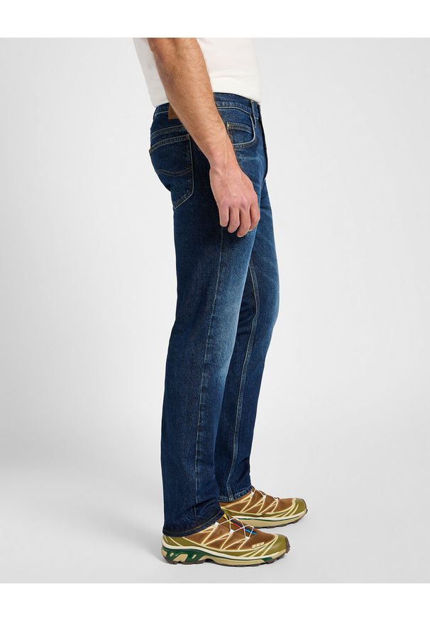 Lee - LEE MĘSKIE SPODNIE JEANSOWE RIDER MIDNIGHT BLUE 112355792 L701008593
