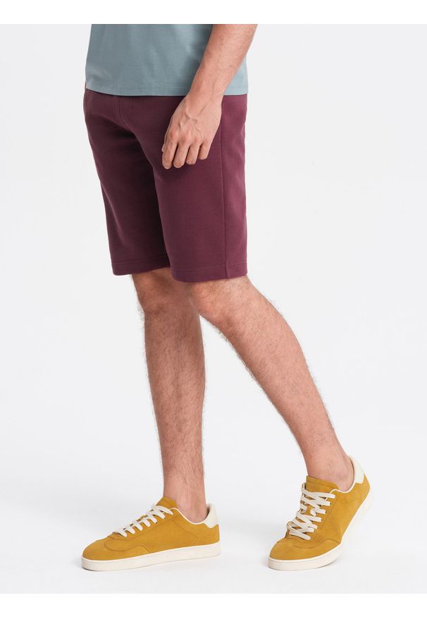 Ombre Clothing - Szorty męskie dresowe przed kolano BASIC – bordowe V3. Okazja: na co dzień. Kolor: czerwony. Materiał: dresówka. Styl: sportowy, casual