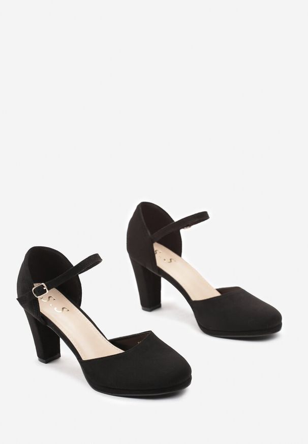 Born2be - Czarne Czółenka na Niskim Słupku z Zapięciem na Sprzączkę Faerra. Zapięcie: sprzączka. Kolor: czarny. Obcas: na słupku. Styl: elegancki, klasyczny. Wysokość obcasa: średni