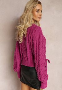 Renee - Ciemnofioletowy Sweter z Ozdobnym Sznurowaniem na Dole i Ściągaczami Miritu. Kolor: fioletowy. Materiał: wiskoza. Wzór: ze splotem #5