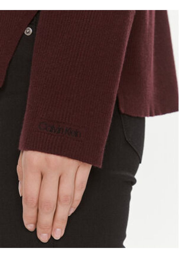 Calvin Klein Sweter Essential K20K206019 Bordowy Relaxed Fit. Kolor: czerwony. Materiał: bawełna, syntetyk