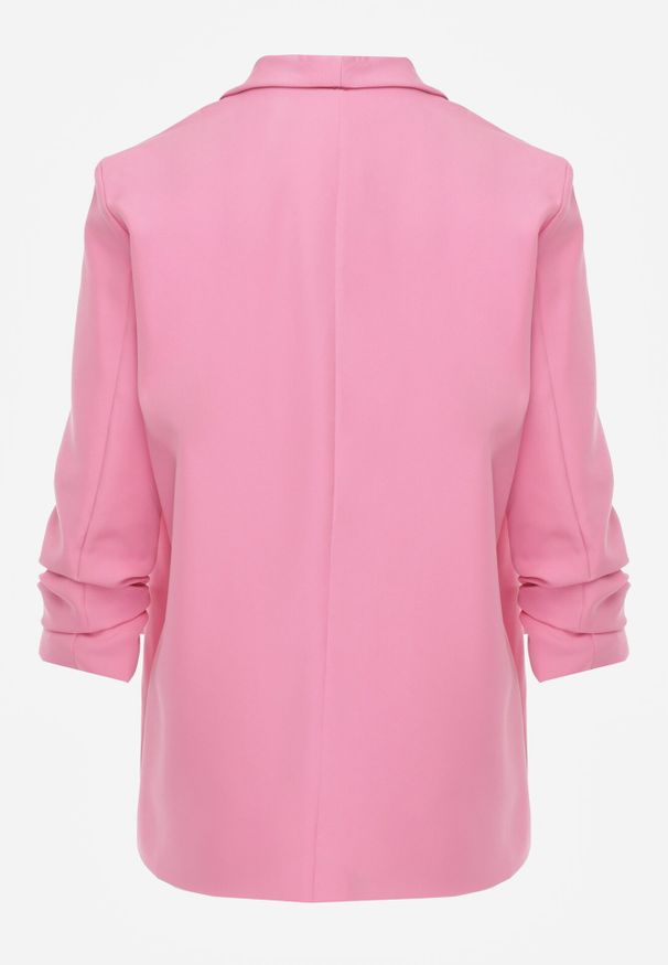 Born2be - Różowa Marynarka Bez Zapięć z Ozdobnym Marszczeniem i Imitacją Kieszeni Phelotis. Okazja: do pracy, na co dzień, na spotkanie biznesowe. Kolor: różowy. Materiał: tkanina, jeans. Wzór: aplikacja, jednolity, gładki. Styl: elegancki, biznesowy, casual