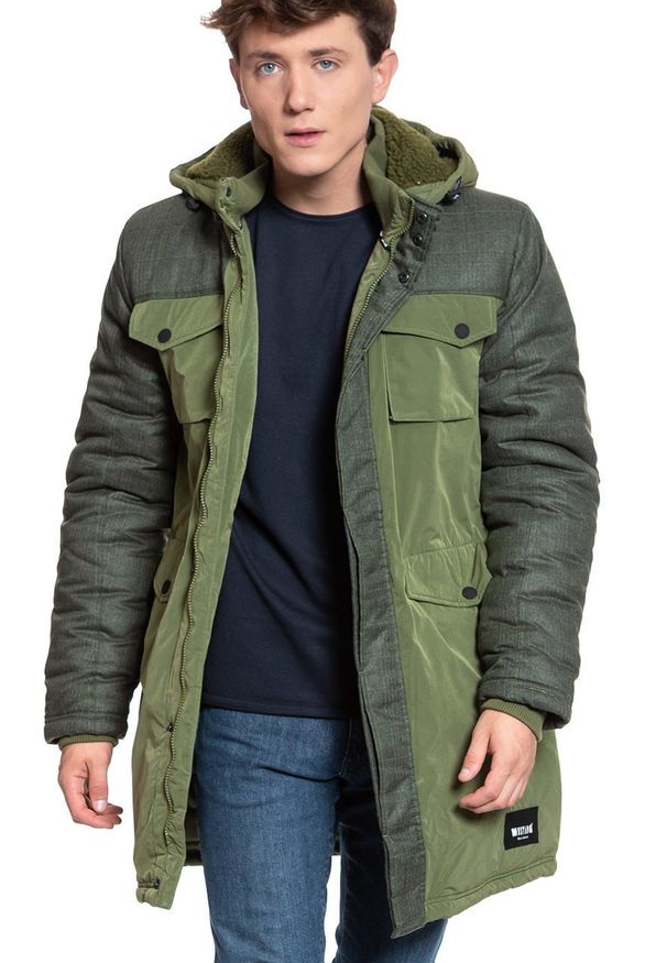 Mustang - KURTKA ZIMOWA MUSTANG Dietmar Fabric Mix 1009816 6348. Materiał: materiał. Wzór: moro. Sezon: zima. Styl: militarny