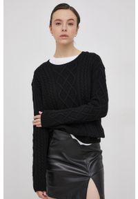 Superdry Sweter wełniany damski kolor czarny ciepły. Kolor: czarny. Materiał: wełna. Wzór: ze splotem