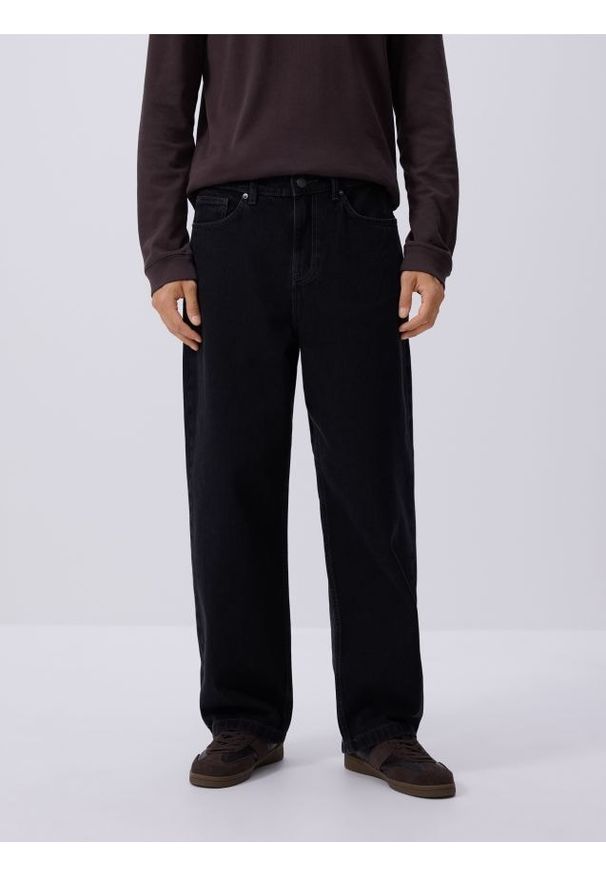 Reserved - Jeansy baggy tapered - czarny. Kolor: czarny