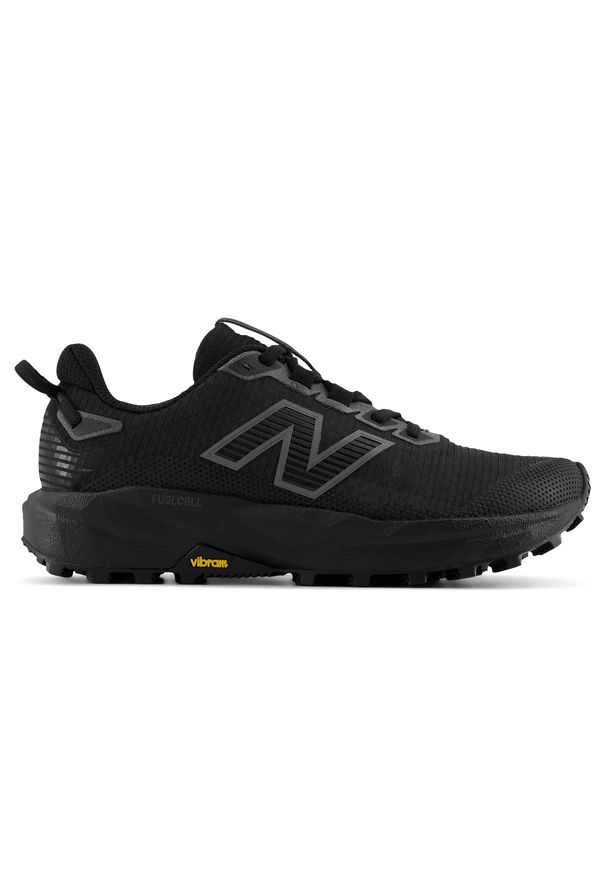Buty damskie New Balance FuelCell Rebel Trail WRBT5CX – czarne. Kolor: czarny. Materiał: syntetyk, materiał, guma. Szerokość cholewki: normalna. Sport: bieganie, fitness