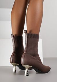 Born2be - Brązowe Botki Vices na Metalicznej Szpilce Kaczuszce ze Skarpetową Cholewką Vamige. Okazja: na co dzień. Kolor: brązowy. Materiał: jeans. Szerokość cholewki: normalna. Obcas: na szpilce. Styl: casual, klasyczny #6