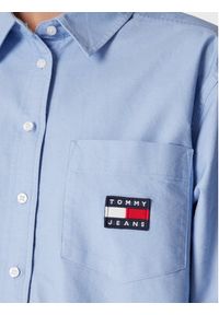 Tommy Jeans Koszula Badge DW0DW13804 Niebieski Boyfriend Fit. Kolor: niebieski. Materiał: bawełna #3