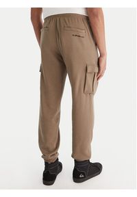 Quiksilver Spodnie dresowe Cargo Fleece EQYFB03401 Khaki Regular Fit. Kolor: brązowy. Materiał: bawełna #3