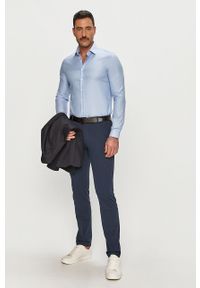 Calvin Klein - Koszula bawełniana. Okazja: na co dzień. Typ kołnierza: kołnierzyk klasyczny. Kolor: niebieski. Materiał: bawełna. Długość rękawa: długi rękaw. Długość: długie. Styl: elegancki, casual, klasyczny #3