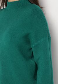 Born2be - Ciemnozielony Gładki Sweter z Golfem Swenua. Typ kołnierza: golf. Kolor: zielony. Wzór: gładki. Sezon: zima