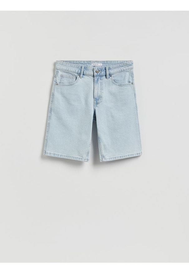 Reserved - Jeansowe szorty straight - niebieski. Kolor: niebieski. Materiał: jeans
