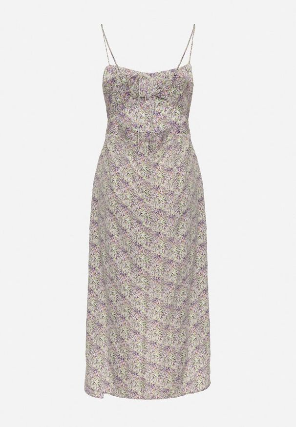 Born2be - Fioletowa Rozkloszowana Sukienka Ozdobiona Geometrycznym Wzorem Taelissa. Okazja: na co dzień. Kolor: fioletowy. Wzór: aplikacja, geometria. Sezon: wiosna, lato. Styl: casual, elegancki