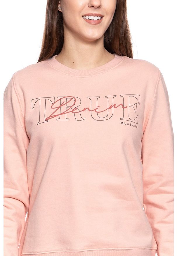 Mustang - BLUZA MUSTANG DAMSKA Bea C Print 1009095 8415. Wzór: nadruk