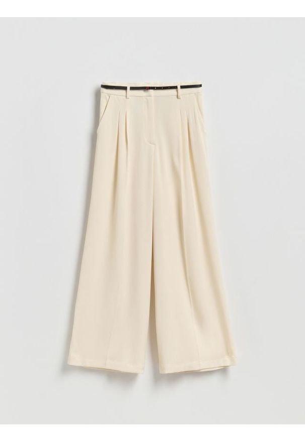 Reserved - Spodnie z szerokimi nogawkami - złamana biel. Materiał: tkanina