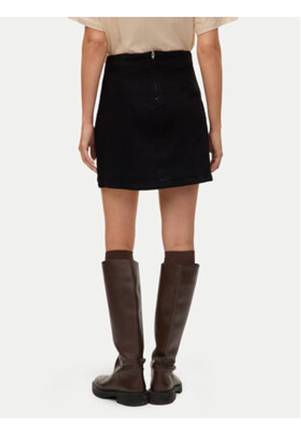 Vero Moda Spódnica jeansowa Nelly 10311322 Czarny Regular Fit. Kolor: czarny. Materiał: bawełna