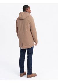 Ombre Clothing - Męska długa kurtka parka z kożuszkiem – beżowa V1 OM-JALJ-0181 - XXL. Typ kołnierza: kaptur. Kolor: beżowy. Materiał: guma, poliester, syntetyk, materiał, wełna. Długość: długie. Wzór: aplikacja. Styl: klasyczny #8