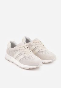 Born2be - Jasnoszare Zamszowe Sneakersy Ozdobione Perforacją i Paskami Semielle. Okazja: na spacer, na co dzień. Zapięcie: pasek. Kolor: szary. Materiał: zamsz. Wzór: aplikacja. Sport: turystyka piesza #3