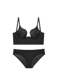 Intica - Komplet bielizny dopasowany do dużych dekoltów z wysokiej jakości materiałów Regi. Kolor: czarny. Materiał: materiał