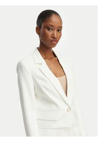 Guess Marynarka W6GN03 W1742 Biały Regular Fit. Kolor: biały. Materiał: syntetyk #2