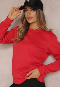 Renee - Czerwona Bluza Diyo. Kolor: czerwony. Materiał: jeans, polar, materiał. Długość rękawa: długi rękaw. Długość: długie. Wzór: jednolity, prążki. Sezon: jesień, zima. Styl: klasyczny