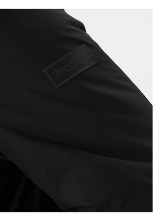 Marc O'Polo Kurtka zimowa 529 0860 70146 Czarny Regular Fit. Typ kołnierza: polo. Kolor: czarny. Materiał: syntetyk. Sezon: zima