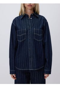 Reserved - Denimowa koszula - granatowy. Kolor: niebieski. Materiał: bawełna, tkanina #1