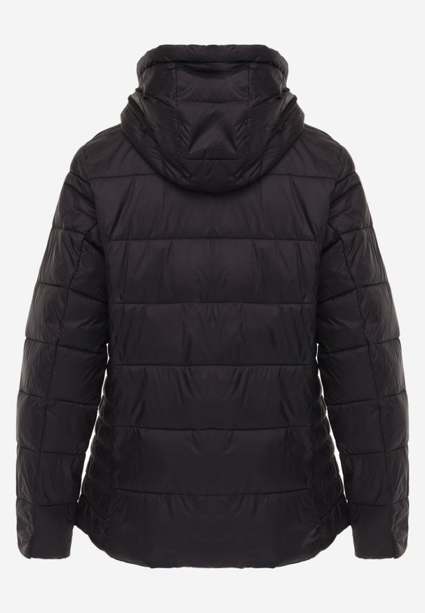 Born2be - Czarna Kurtka Pikowana na Sezon Pzejściowy z Kapturem Zinnitha. Okazja: na co dzień. Typ kołnierza: kaptur. Kolor: czarny. Materiał: dresówka, nylon. Styl: casual