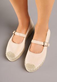 Renee - Beżowe Espadryle z Plecionką i Paskiem Fevolise. Okazja: na co dzień, na plażę, na spacer. Zapięcie: pasek. Kolor: beżowy. Materiał: jeans. Sezon: lato. Obcas: na platformie. Styl: elegancki, casual #5