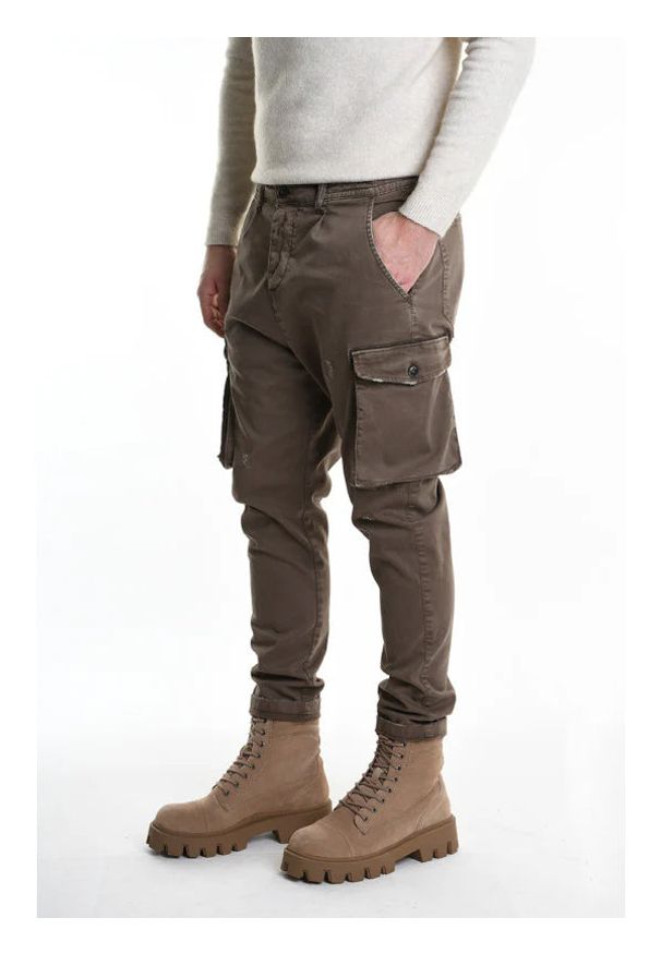 Xagon Man Spodnie | A2503 2CR4076 | Mężczyzna | Brązowy. Okazja: na co dzień. Kolor: brązowy. Materiał: bawełna, elastan. Styl: vintage, casual, elegancki