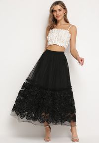 Born2be - Czarna Spódnica Maxi z Tiulowej Siateczki z Gumką w Pasie Johannah. Kolor: czarny. Materiał: tiul. Wzór: kwiaty #5