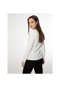 Koszulka damska Protest MUTEZ 1/4 zip top. Kolor: biały. Sezon: zima. Sport: narciarstwo