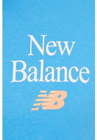 New Balance bluza MT21513VSK męska z kapturem z nadrukiem. Typ kołnierza: kaptur. Kolor: niebieski. Materiał: bawełna. Wzór: nadruk