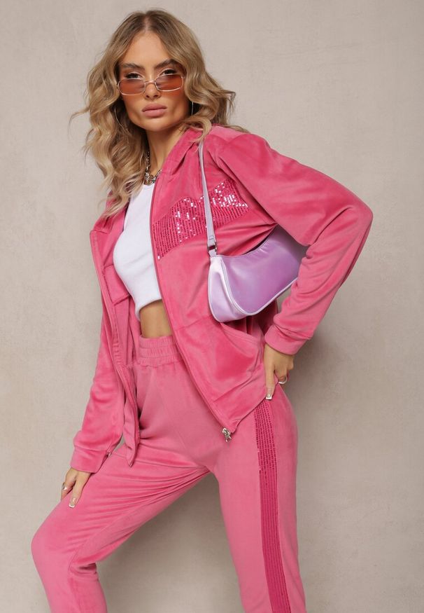 Renee - Różowy Komplet Dresowy 2-Częściowy Bluza z Kapturem i Cekinami i Spodnie na Gumce Colan. Kolor: różowy. Materiał: dresówka