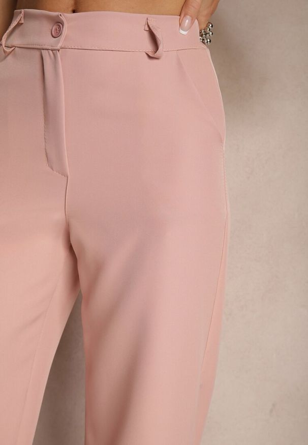 Renee - Różowe Spodnie Garniturowe High Waist Viviorea. Okazja: na spotkanie biznesowe. Stan: podwyższony. Kolor: różowy. Styl: klasyczny, biznesowy