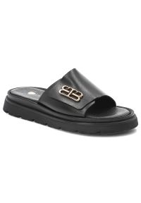 Czarne Klapki Armodo Eleganckie Obuwie Damskie. Okazja: na co dzień. Kolor: czarny. Materiał: skóra. Wzór: aplikacja. Sezon: lato. Styl: elegancki #1