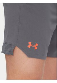 Under Armour Szorty sportowe Vanish Woven 6in 1373718 Szary Regular Fit. Kolor: szary. Materiał: syntetyk