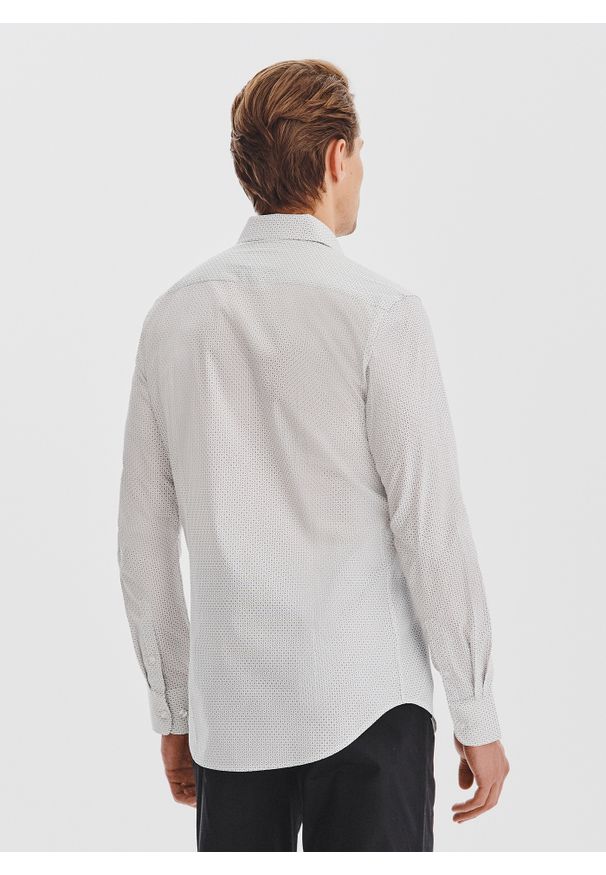 Pako Lorente - PAKO LORENTE - Biała koszula męska w mikrowzór. Kolor: biały. Materiał: elastan, bawełna. Długość rękawa: długi rękaw. Długość: długie
