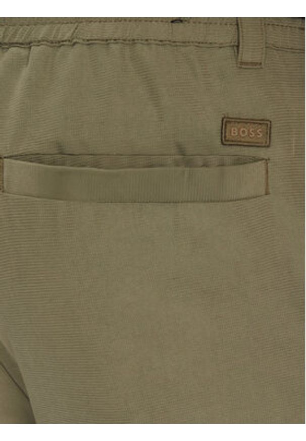 BOSS Szorty materiałowe Sandrew 50546879 Zielony Regular Fit. Kolor: zielony. Materiał: lyocell