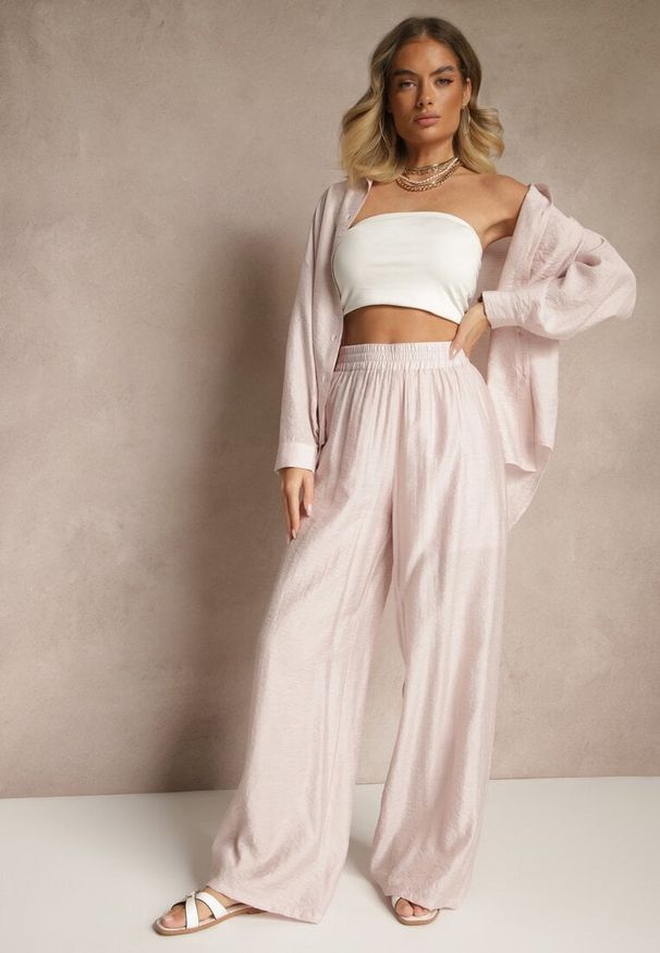 Renee - Jasnoróżowe Spodnie Palazzo High Waist z Szeroką Nogawką i Gumką w Talii Jenarielis. Okazja: na co dzień. Stan: podwyższony. Kolor: różowy. Styl: casual