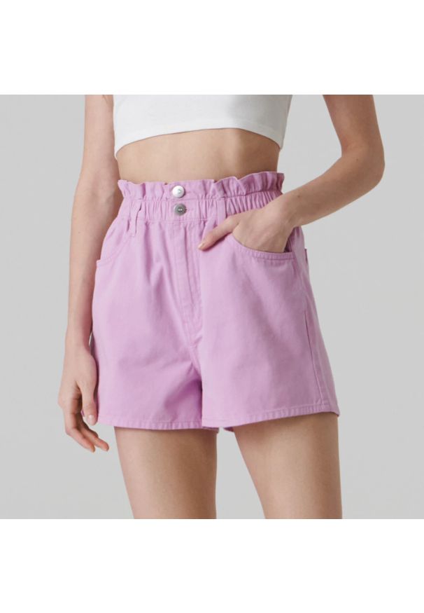 Sinsay - Szorty jeansowe high waist - Fioletowy. Stan: podwyższony. Kolor: fioletowy. Materiał: jeans